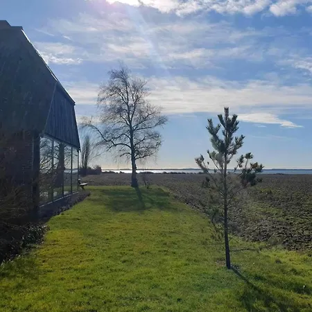 Timber House With Sea View In Feriehus *